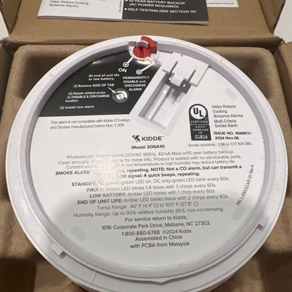 Kidde Smoke Alarm with Hardwire Interconnect - Picture 2 of 4